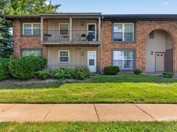 3150 Leisurewood Court, Unit C, Florissant, MO 63033