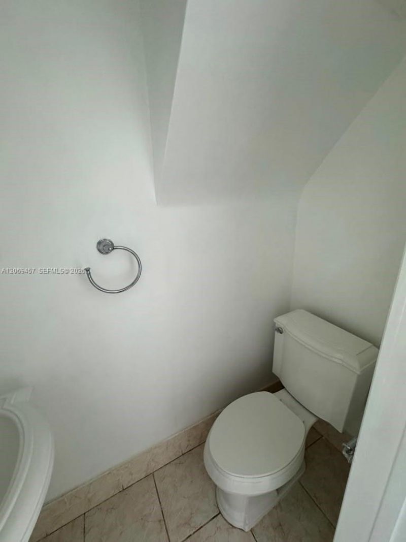 3011 SW 1st Ave, Unit 10, Miami, FL 33129 Photo