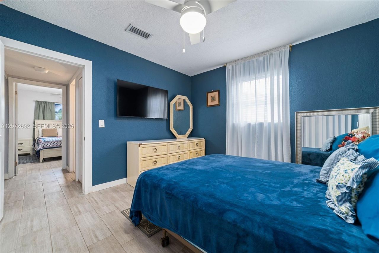 6750 Hope St, Hollywood, FL 33024 Photo