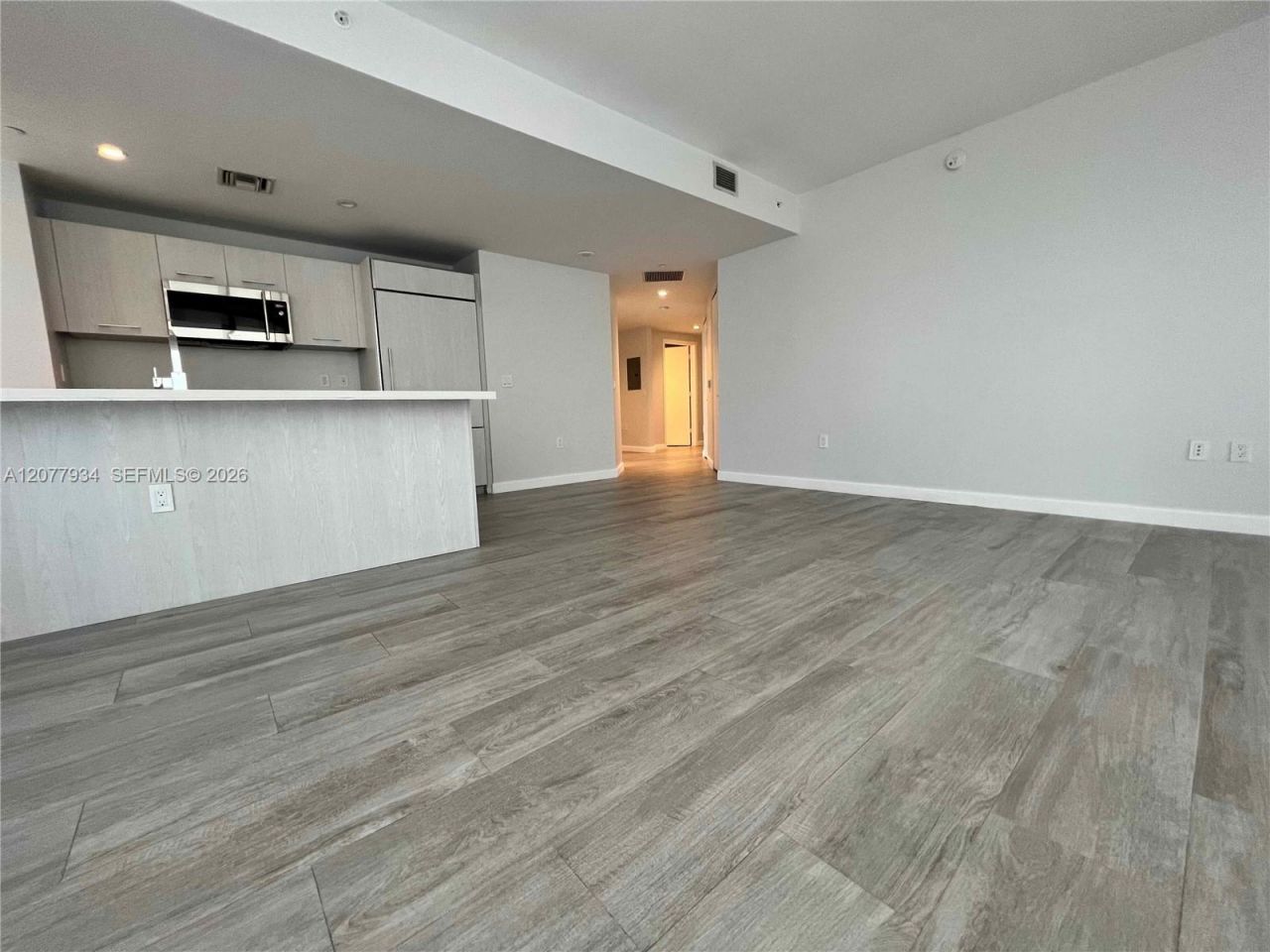 45 SW 9th St , Unit 3703, Miami, FL 33130 Photo