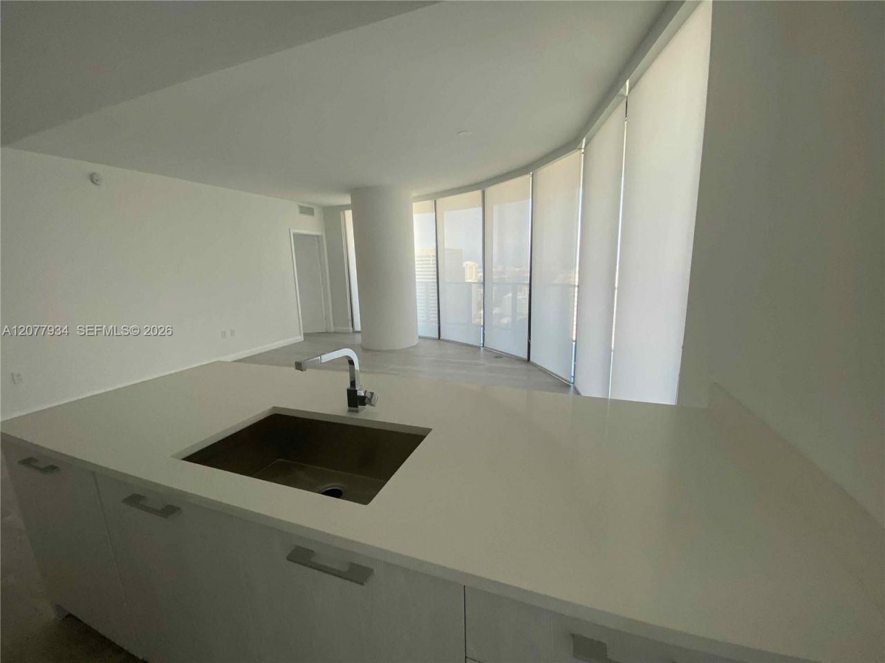 45 SW 9th St , Unit 3703, Miami, FL 33130 Photo