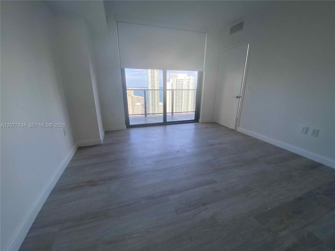 45 SW 9th St , Unit 3703, Miami, FL 33130 Photo