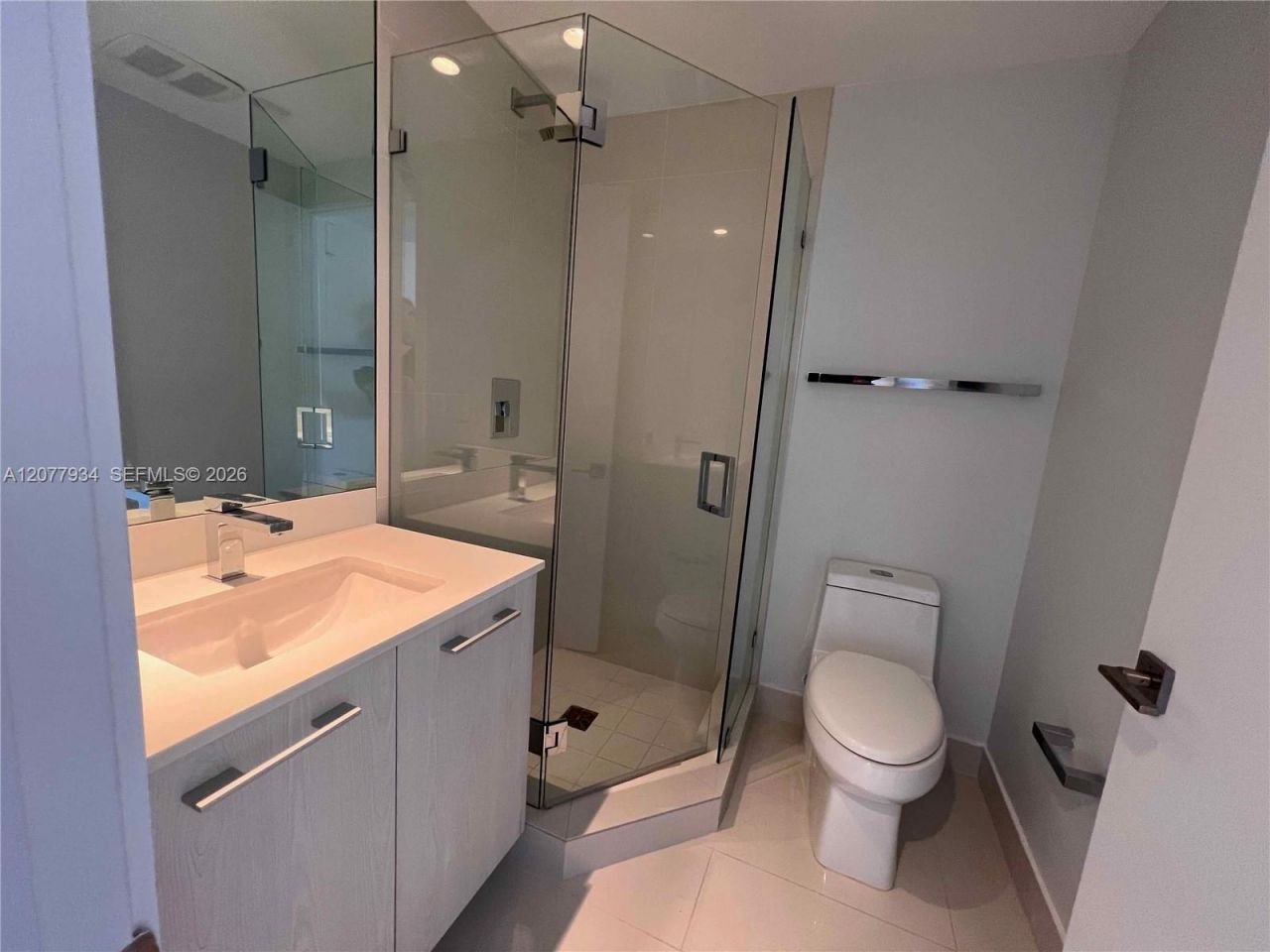45 SW 9th St , Unit 3703, Miami, FL 33130 Photo