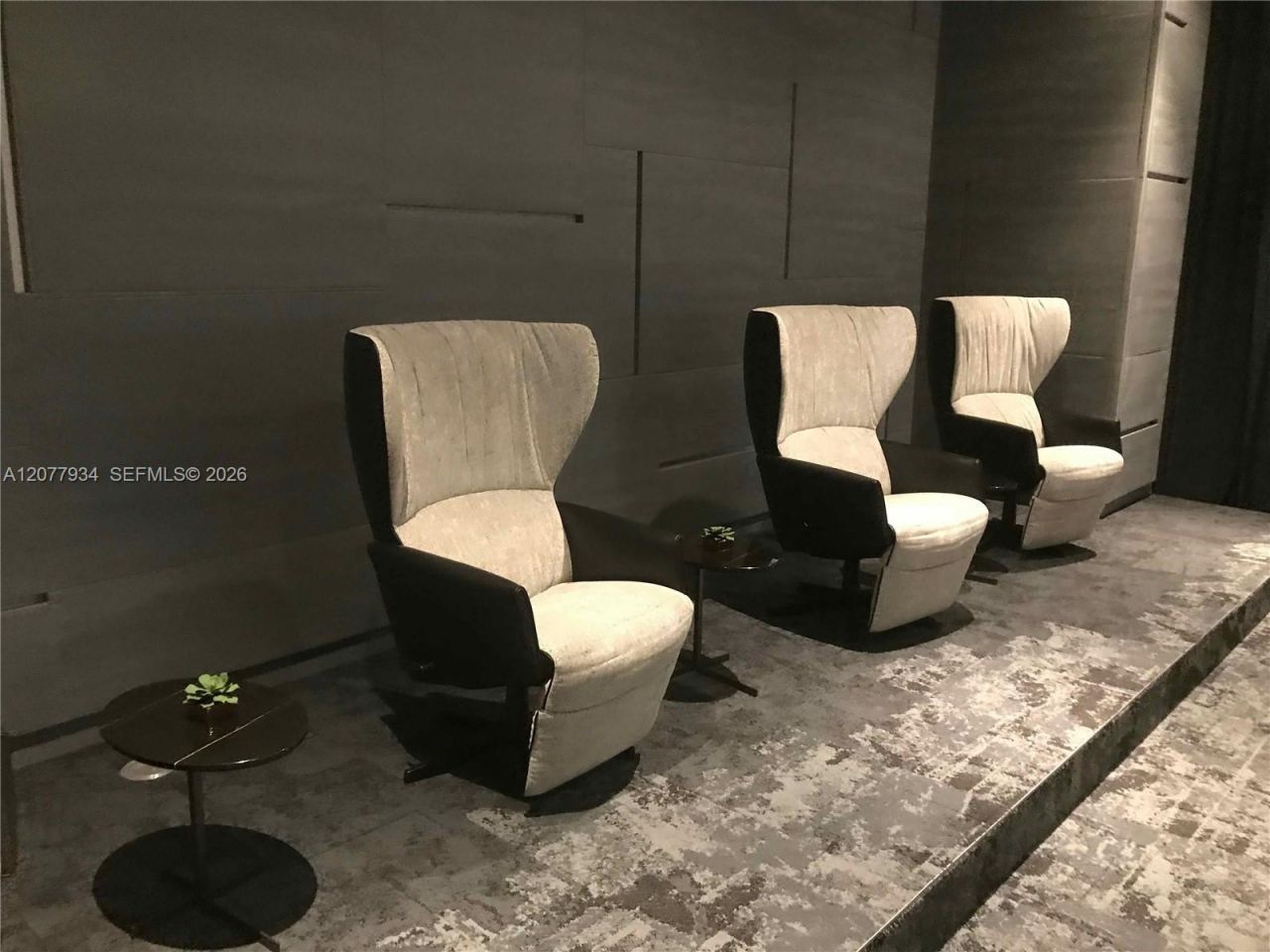 45 SW 9th St , Unit 3703, Miami, FL 33130 Photo
