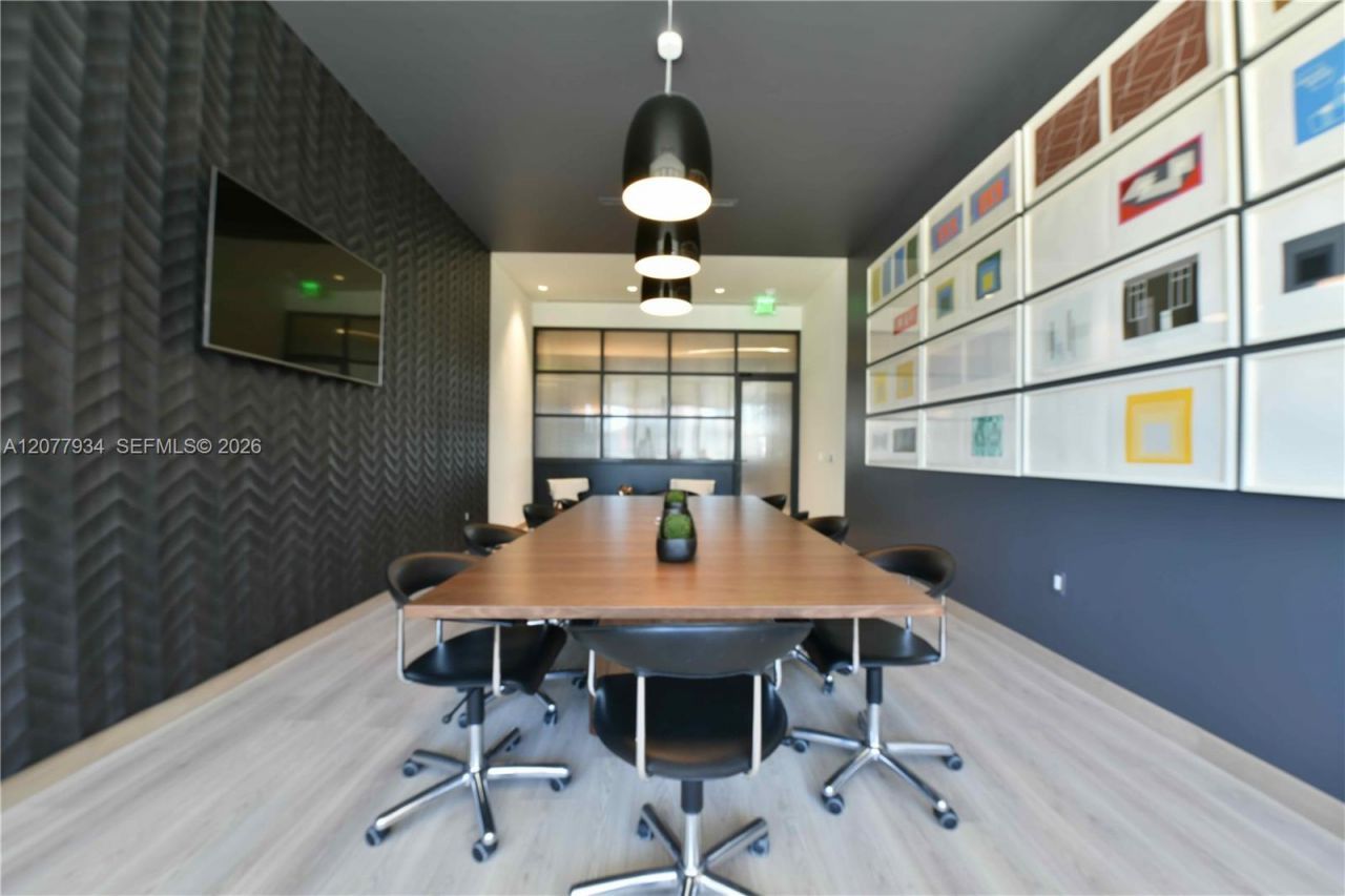 45 SW 9th St , Unit 3703, Miami, FL 33130 Photo