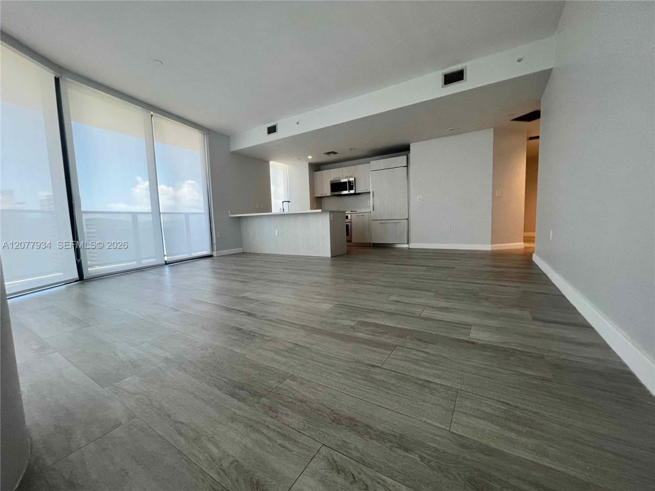 45 SW 9th St , Unit 3703, Miami, FL 33130 Photo