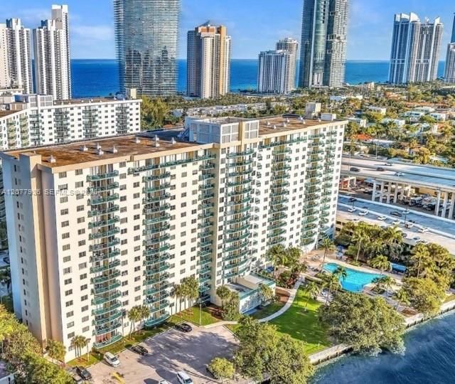 19390 Collins Ave, Unit 510, Sunny Isles Beach, FL 33160 Photo