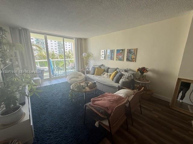 19390 Collins Ave, Unit 510, Sunny Isles Beach, FL 33160 Photo