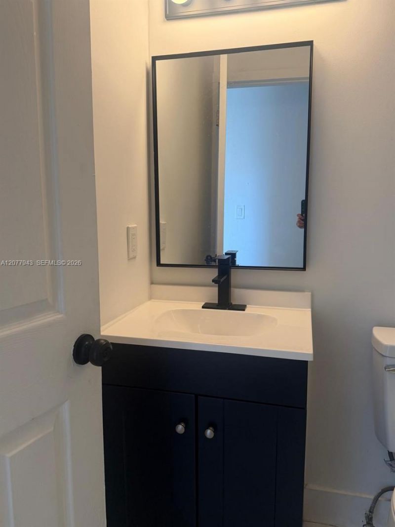7535 NE 2nd Ct , Unit 6, Miami, FL 33138 Photo