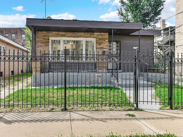 1749 E 71st Place , Chicago, IL 60649