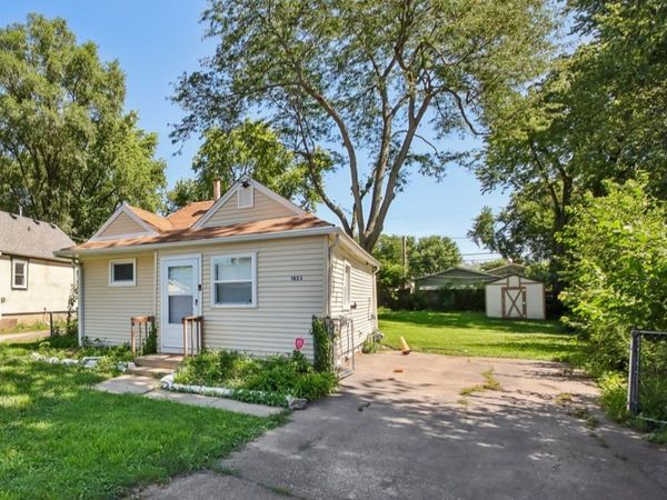 1423 Melrose Avenue , Round Lake Beach, IL 60073