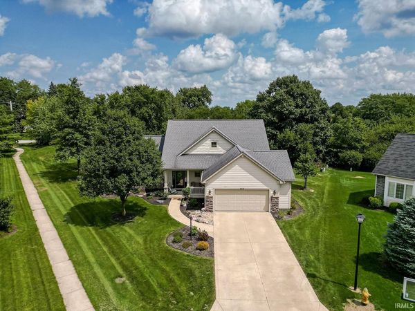 9529 Yellow Feather Court, Leo, IN 46765