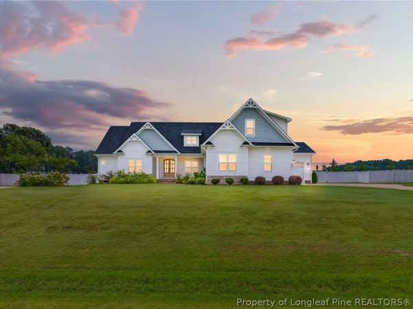 5832 Dottie Circle, Hope Mills, NC 28348