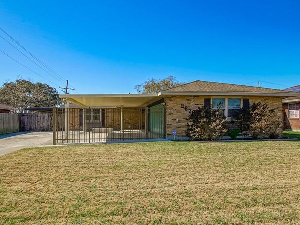 2676 SATURN Street , Harvey, LA 70058