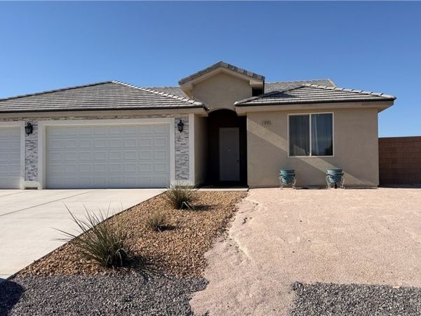 4930 E Ridgewood Drive , Pahrump, NV 89061