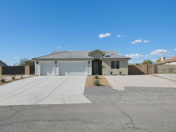 4930 E Ridgewood Drive , Pahrump, NV 89061