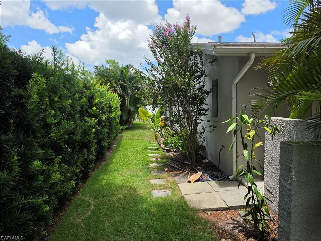 1363 Woodridge Ave, Naples, FL 34103 Photo