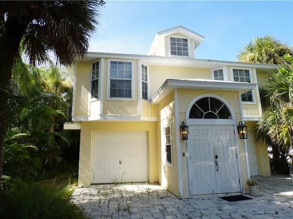 779 Park AVE , NAPLES, FL 34110