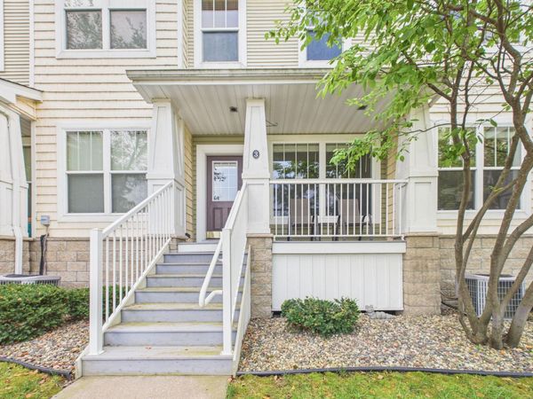 1240 County Road D E, Unit 3, Maplewood, MN 55109