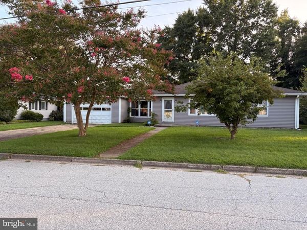 36 KLESSEL AVENUE, PENNSVILLE, NJ 08070