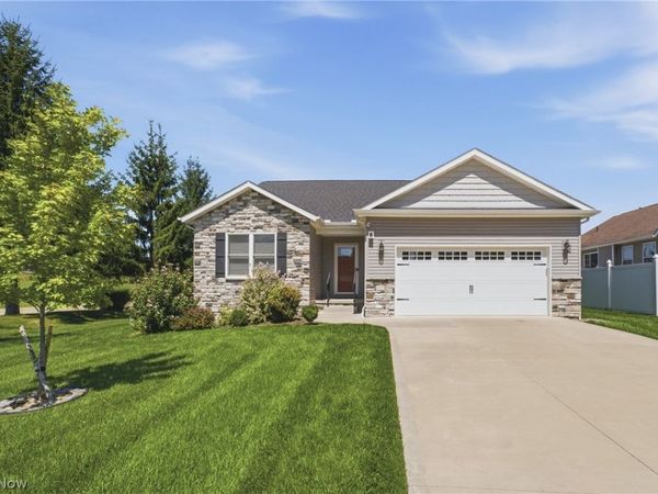 6031 Wentworth Lane SW, Canton, OH 44706
