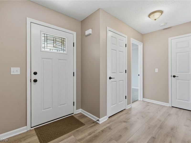 6031 Wentworth Lane SW, Canton, OH 44706 Photo 11