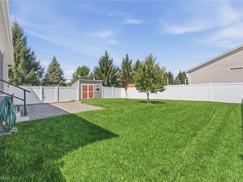 6031 Wentworth Lane SW, Canton, OH 44706 Photo 5