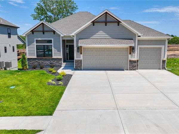 10511 N Liberty Street, Kansas City, MO 64155