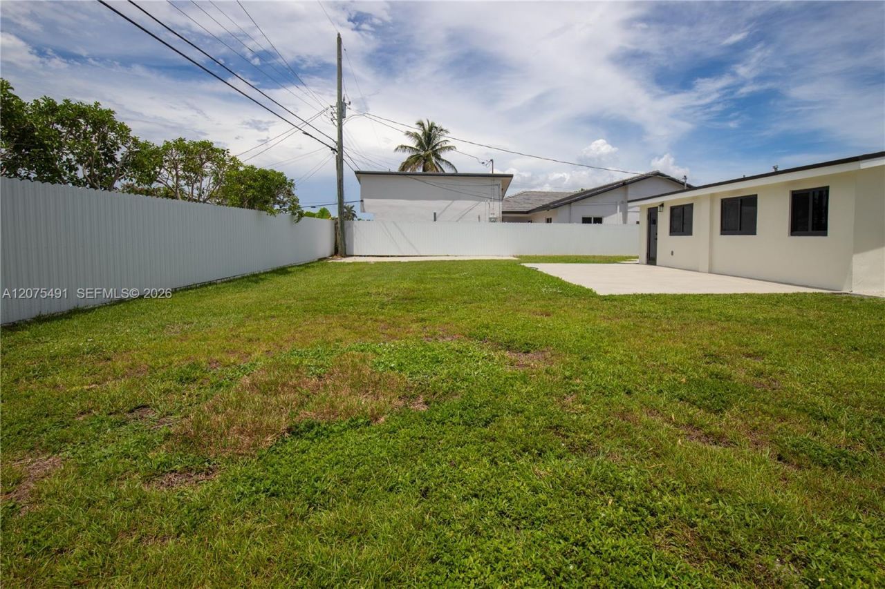 4212 SW 98th Ave , Miami, FL 33165 Photo