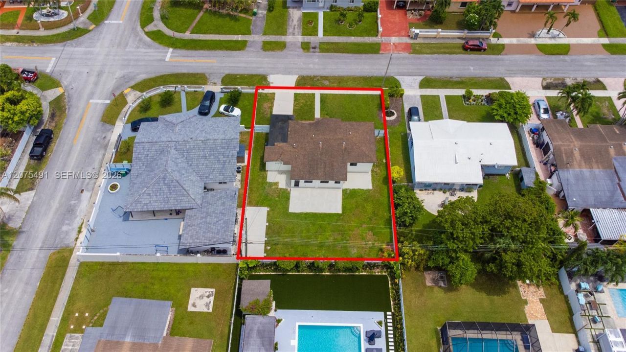 4212 SW 98th Ave , Miami, FL 33165 Photo