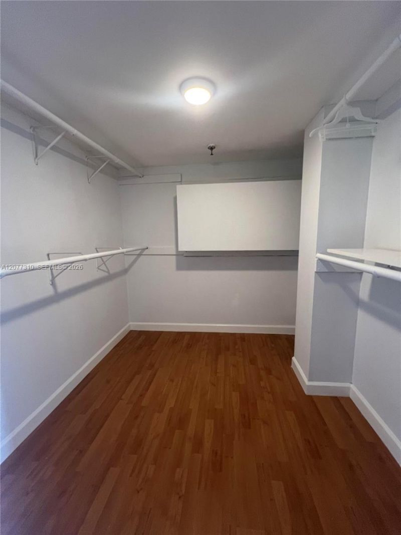 17500 N Bay Rd , Unit S907, Sunny Isles Beach, FL 33160 Photo