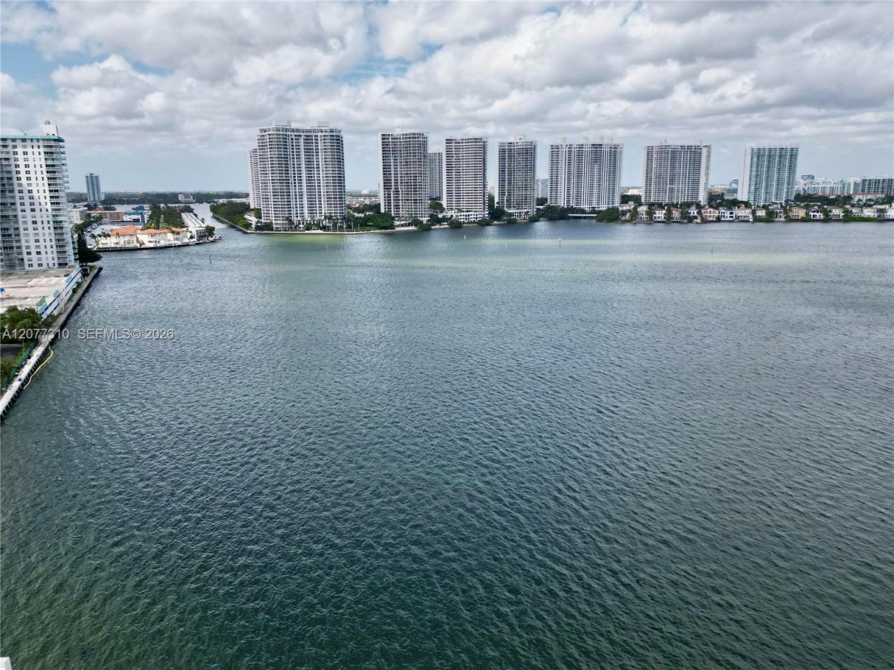 17500 N Bay Rd , Unit S907, Sunny Isles Beach, FL 33160 Photo