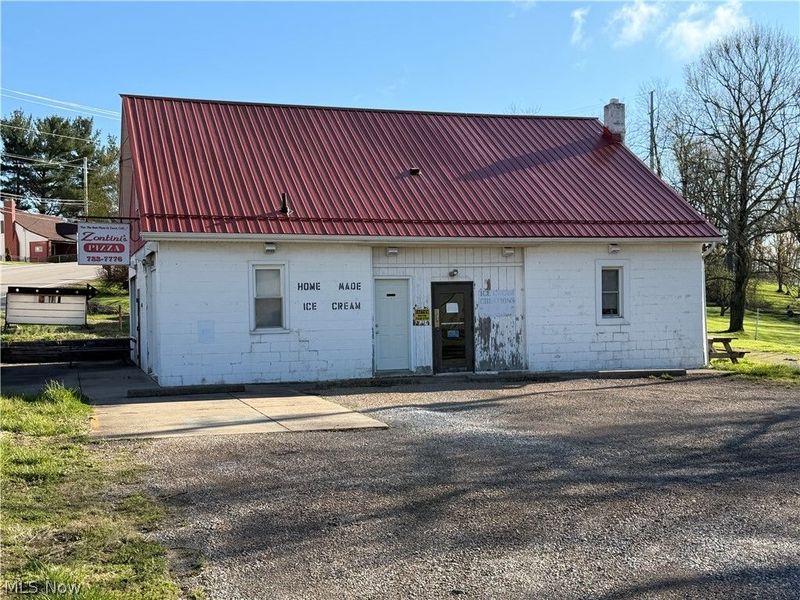 932 Main Street, Smithfield, OH 43948 Photo 2