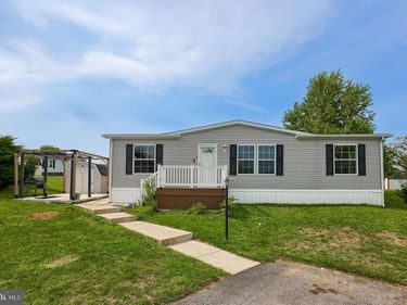 101 FAWN MEADOW COURT, LANCASTER, PA 17603