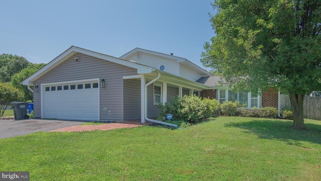 2430 PINEFIELD ROAD , WALDORF, MD 20601