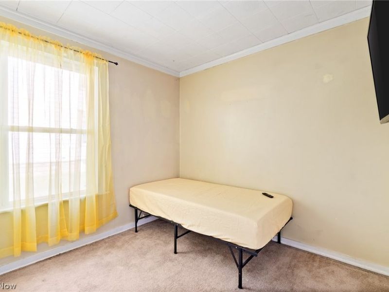 777 Montana Avenue, Akron, OH 44314 Photo 10