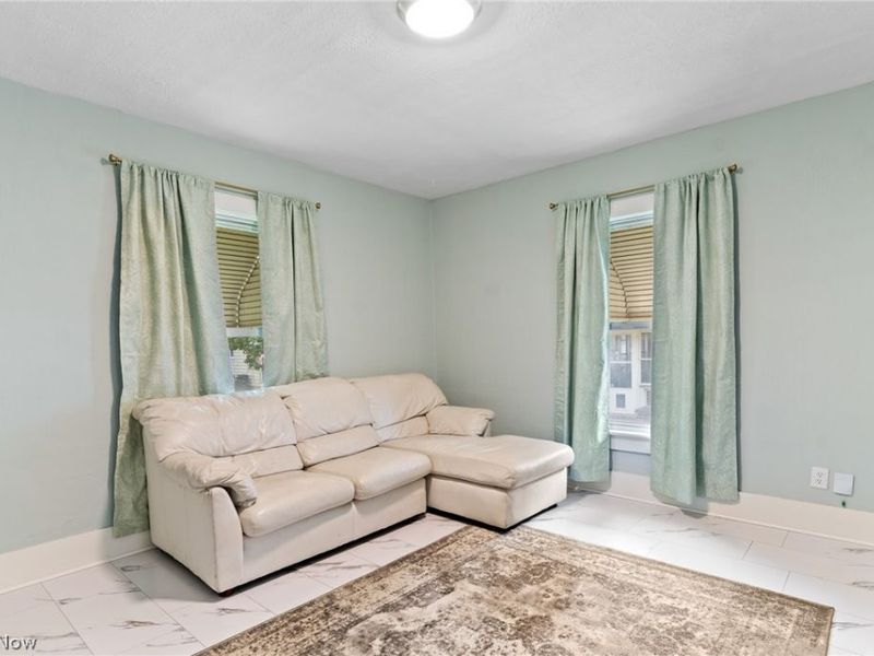 777 Montana Avenue, Akron, OH 44314 Photo 5