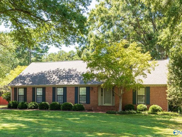 117 Yorkshire Drive, Athens, AL 35613