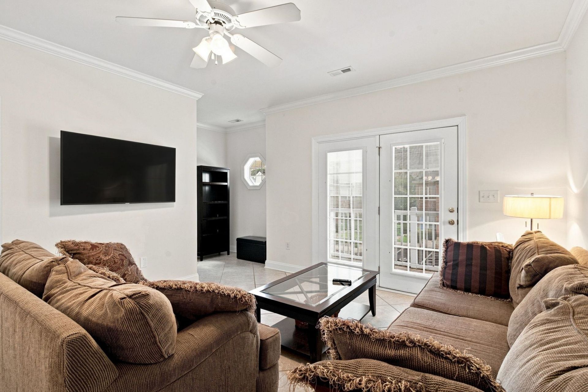 2037 Silvercrest Dr. Photo 13