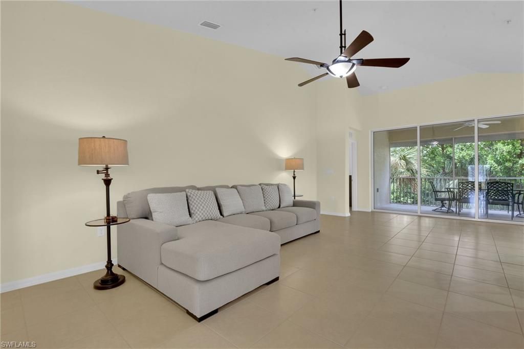 9048 Triangle Palm Ln, Unit 1101, Fort Myers, FL 33913 Photo