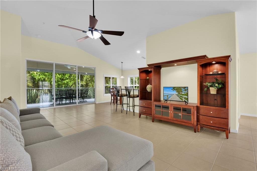 9048 Triangle Palm Ln, Unit 1101, Fort Myers, FL 33913 Photo