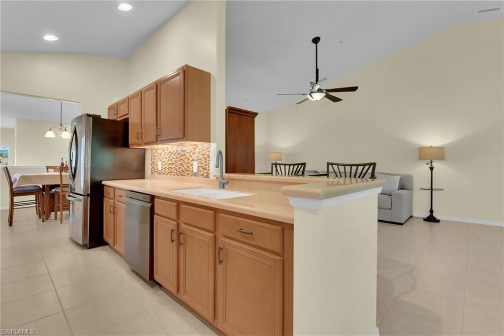 9048 Triangle Palm Ln, Unit 1101, Fort Myers, FL 33913 Photo