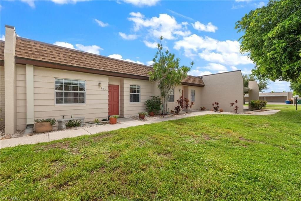 6300 S Pointe Blvd , Unit 205, Fort Myers, FL 33919 Photo
