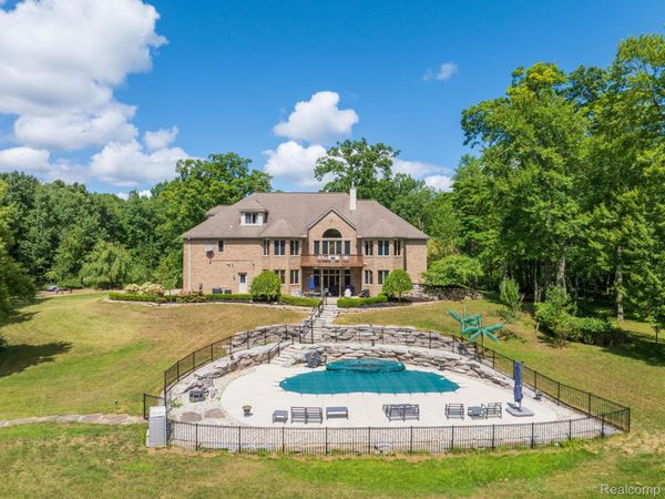 2550 Birch Grove Court, Addison Township, Mi 48370