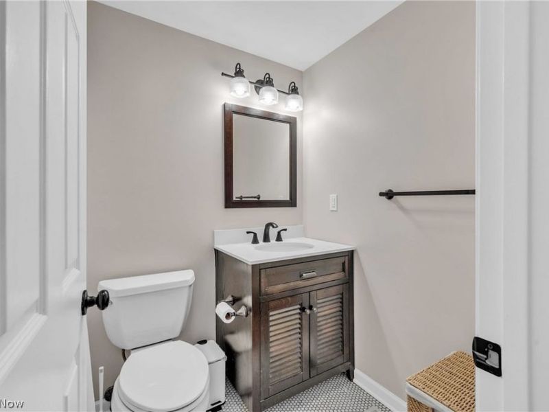 360 Huntmere Drive, Bay Village, OH 44140 Photo 22