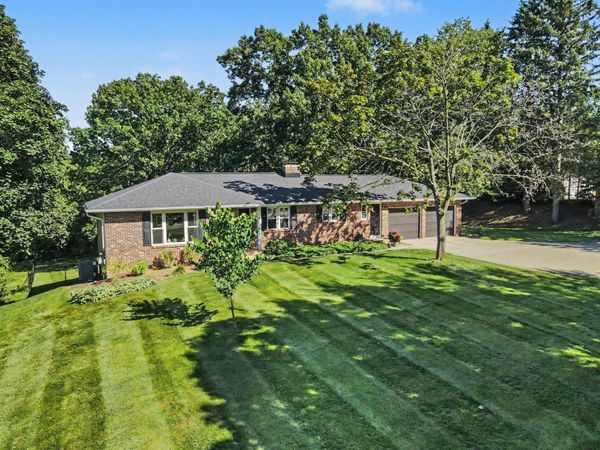 2080 Dunnigan Avenue NE, Grand Rapids, MI 49525