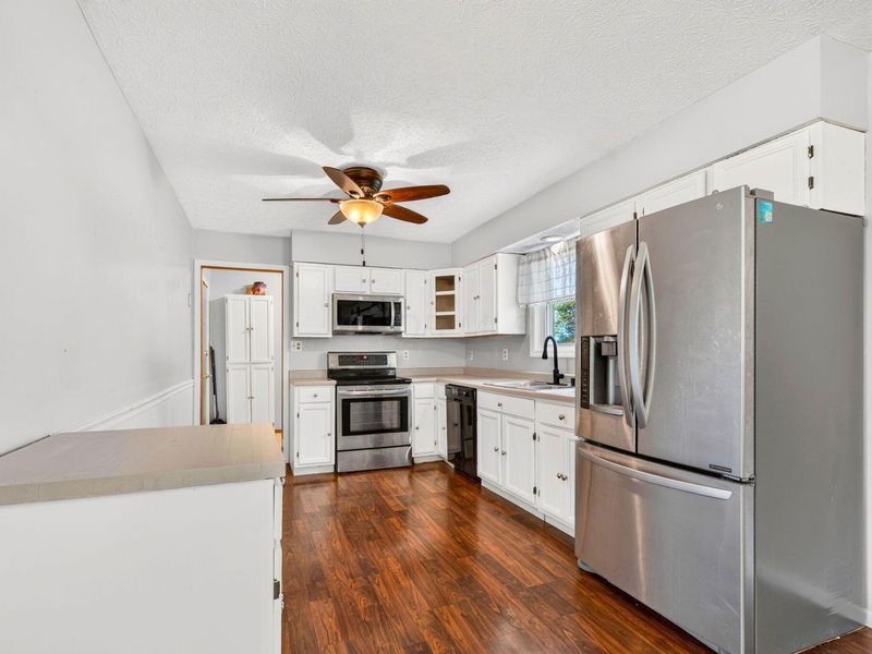 284 Cline Court , Ashville, OH 43103 Photo 4