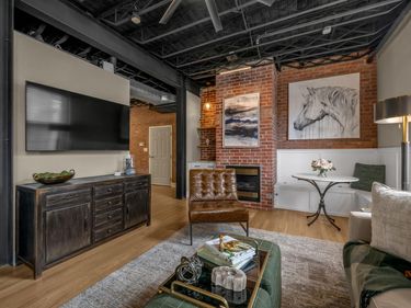 200 W 2nd Street, Unit 101, Lexington, KY 40507