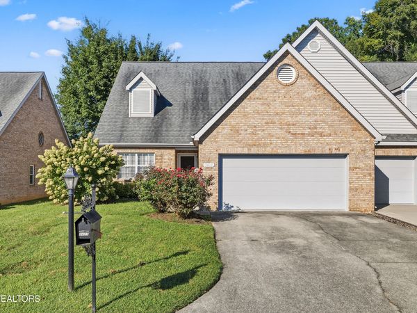 3425 Laurel View Rd, Knoxville, TN 37917