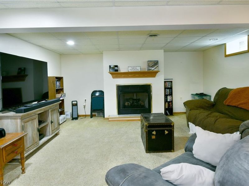 907 Center Street E, Warren, OH 44481 Photo 37